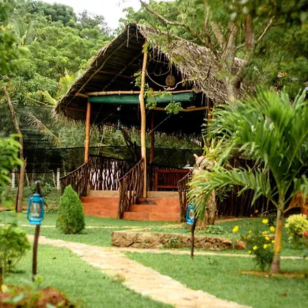 Nagara Lake Glamping Resort Hambantota Exterior photo
