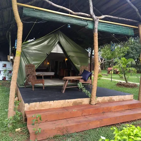 Nagara Lake Glamping Resort Hambantota Exterior photo